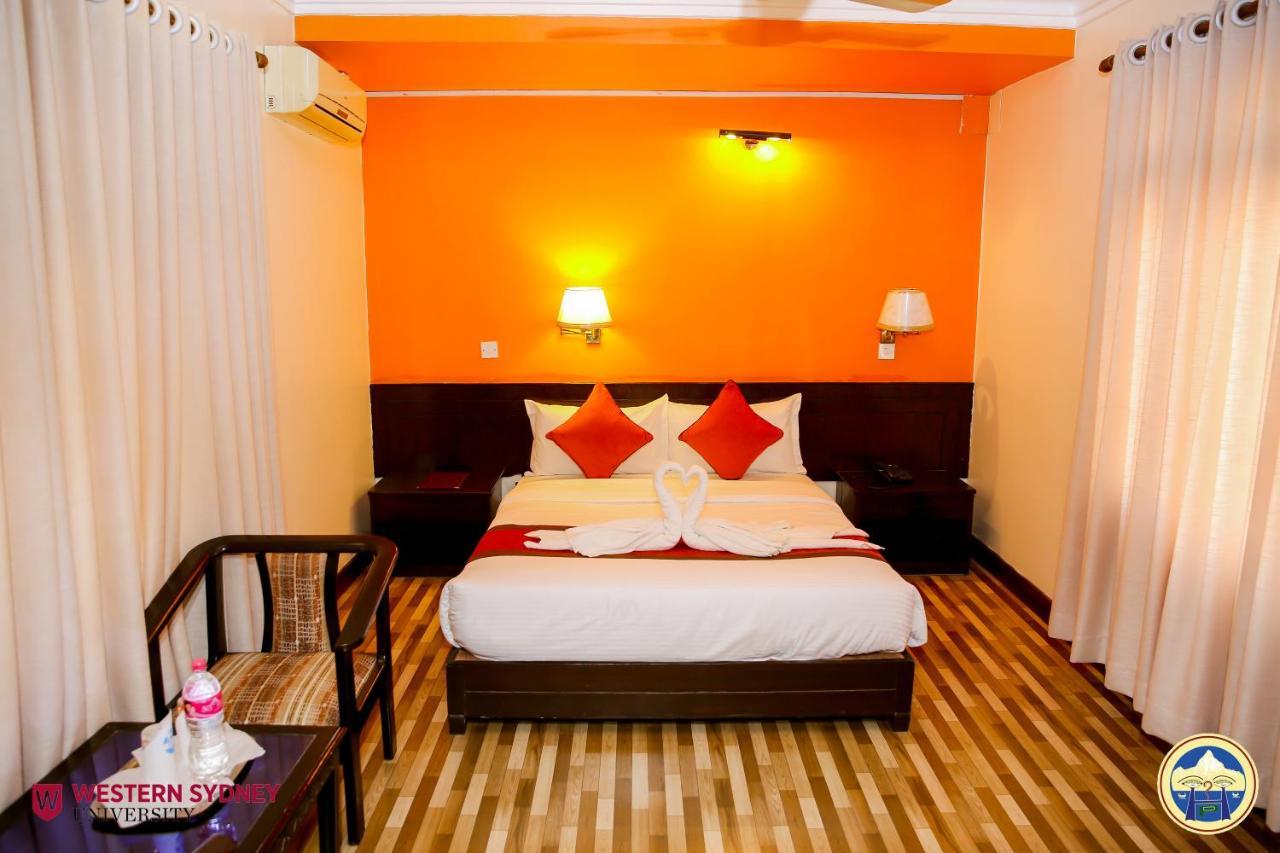 Hotel Panorama Pokhara Eksteriør billede